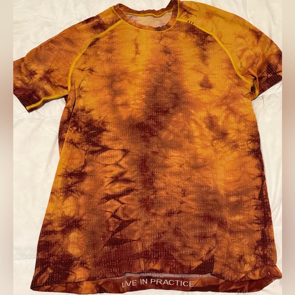 Lululemon Metal Vent Tech 2.0 Shirt - Size M- Like New